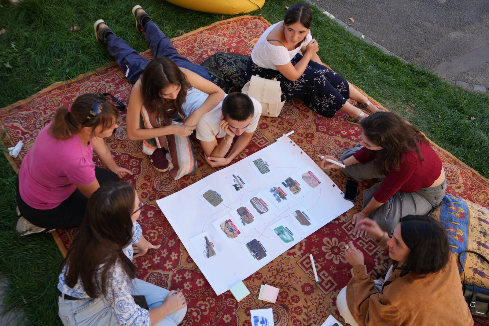 1. Jocuri pt tineri si adulti